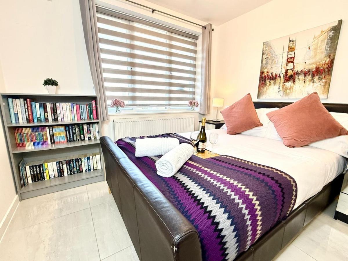 Walnut Luxurious 2-Bedroom With Ensuite - Parking, Netflix, Wifi - Close To Oxford, Bicester & Blenheim Palace Кидлингтън Екстериор снимка