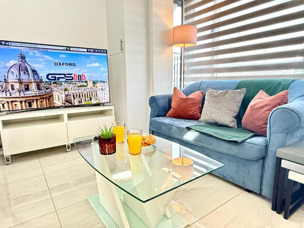 Walnut Luxurious 2-Bedroom With Ensuite - Parking, Netflix, Wifi - Close To Oxford, Bicester & Blenheim Palace Кидлингтън Екстериор снимка
